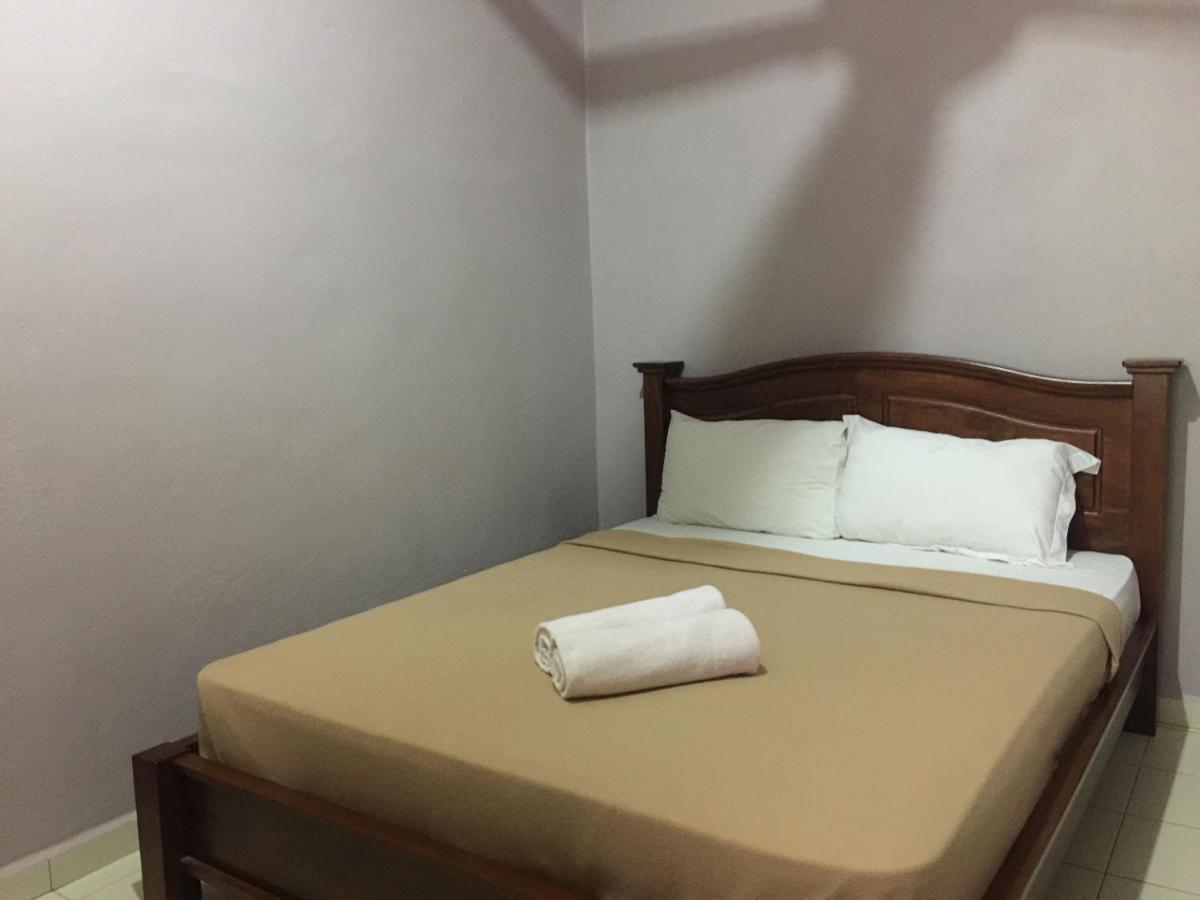 Harmony Guesthouse Sdn Bhd Padang Mat Sirat Экстерьер фото