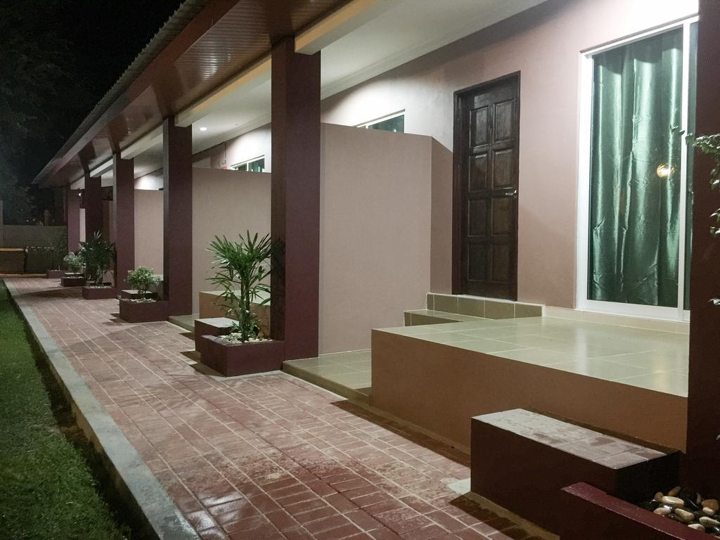 Harmony Guesthouse Sdn Bhd Padang Mat Sirat Экстерьер фото