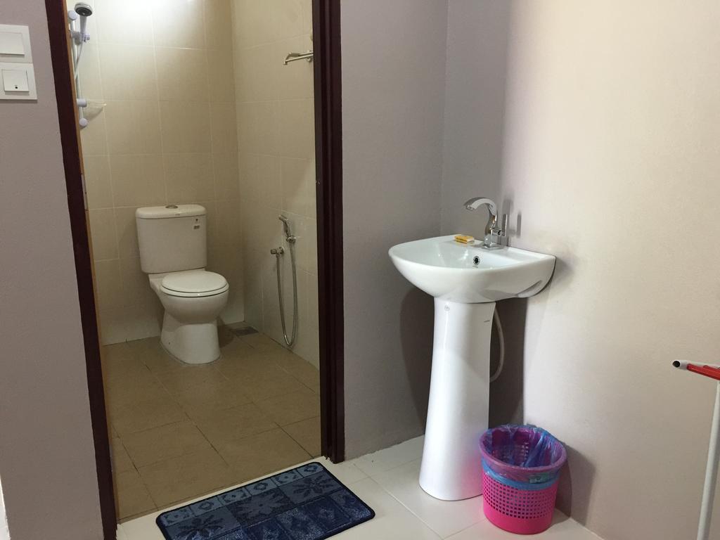 Harmony Guesthouse Sdn Bhd Padang Mat Sirat Экстерьер фото