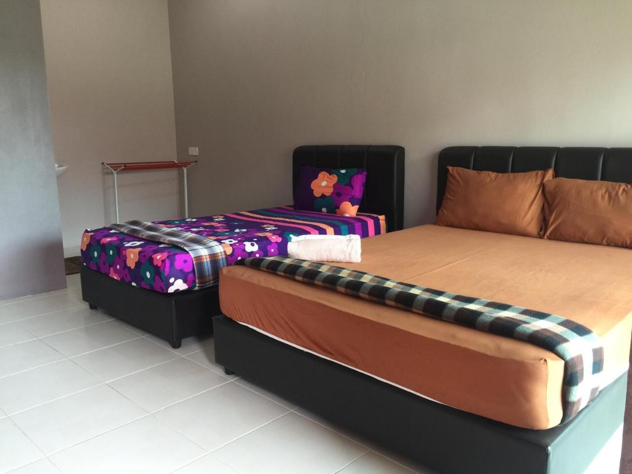 Harmony Guesthouse Sdn Bhd Padang Mat Sirat Экстерьер фото