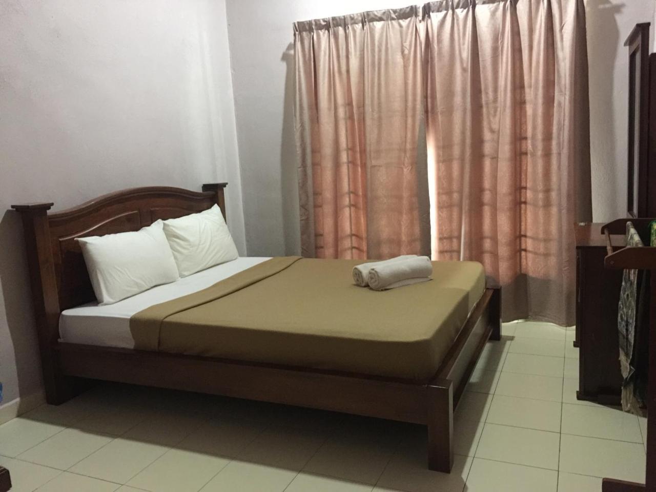 Harmony Guesthouse Sdn Bhd Padang Mat Sirat Экстерьер фото